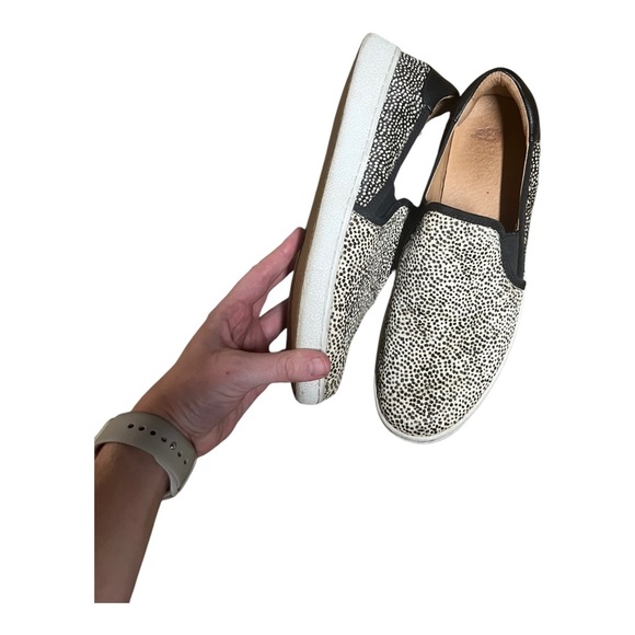 Ugg Cas Exotic Calf Hair Slip On Sneaker 9 Animal Print - Picture 4 of 5